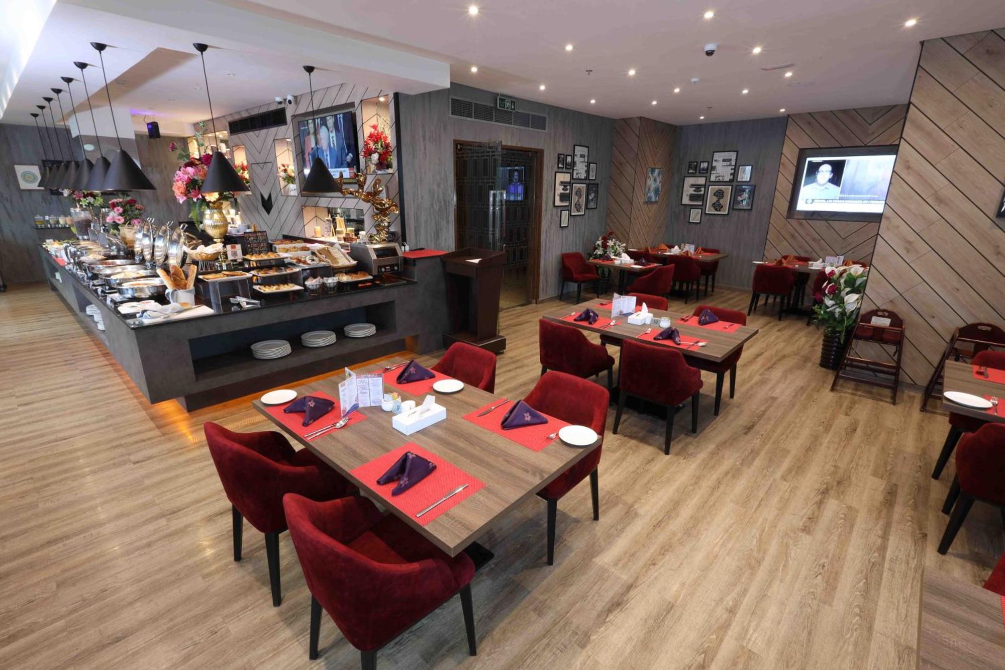 Fortis Hotel פוג'יירה מראה חיצוני תמונה